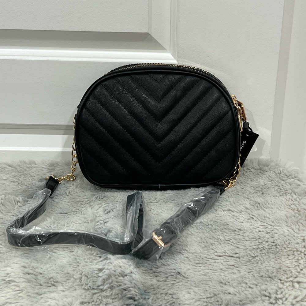 Cross body purse - black